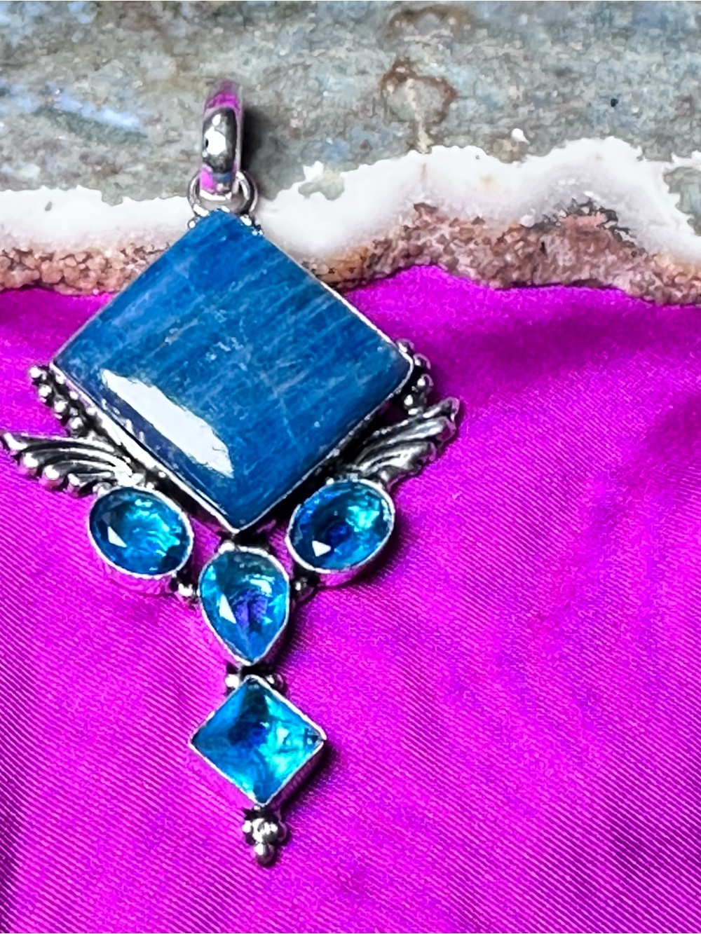Artisan Blue APATITE Stone with Multi Blue Crystal Accent Stones Silver Pendant
